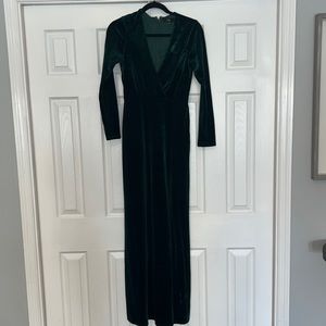 Lulus emerald green velvet gown. Size small.